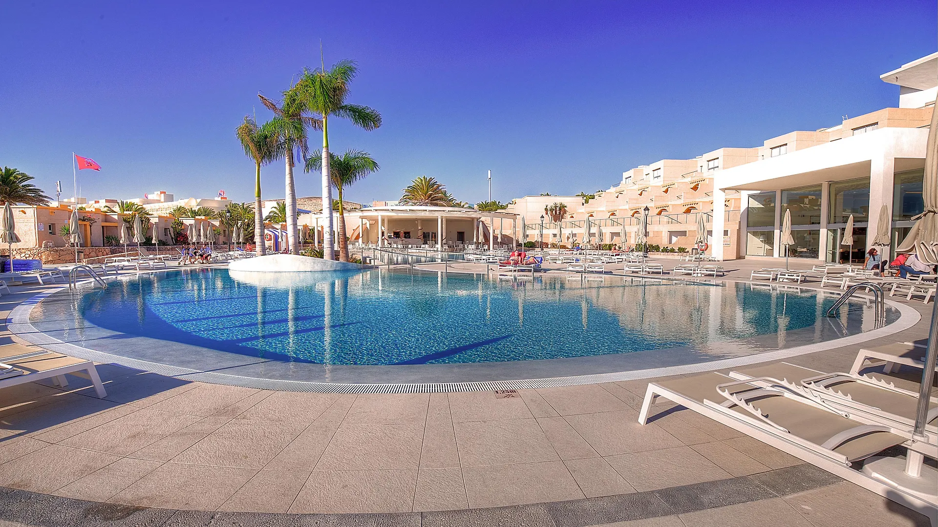 Sbh Monica Beach Resort location